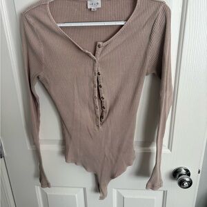 Le Lis Ribbed Button-Front Bodysuit - Cream